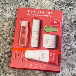 ✨ NIB! Peach & Lily Glass Skin Discovery Kit ✨